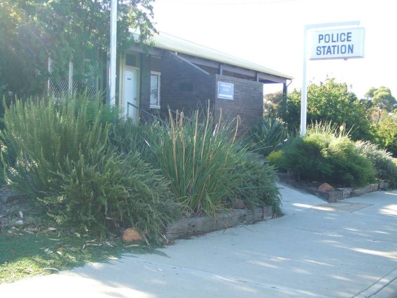 8 Taylor St, Pingelly WA 6308