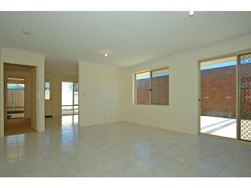 50B Margaret St, Midland WA 6056