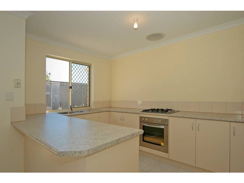 50B Margaret St, Midland WA 6056