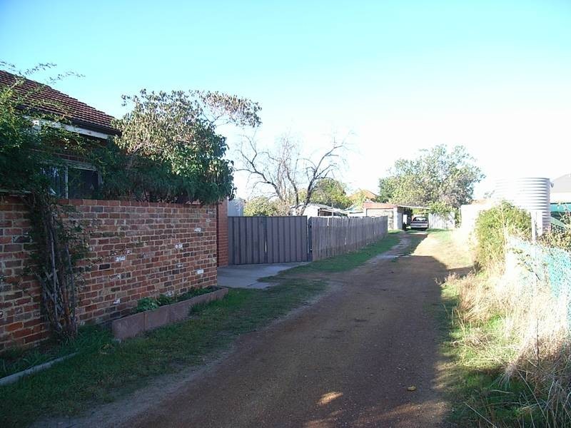 53 John St, Midland WA 6056