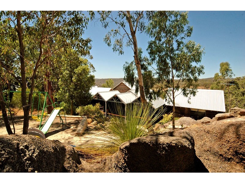 4 Parkway, Swan View WA 6056