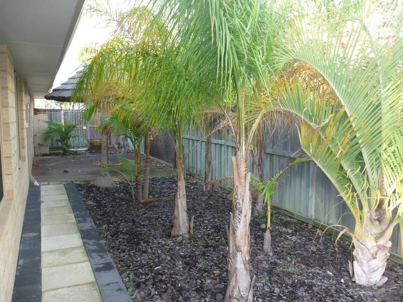 1 Trieste Ave, Ellenbrook WA 6069