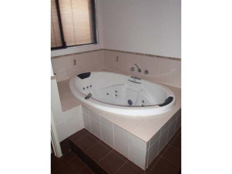 37 Brunswick Bend, Jane Brook WA 6056