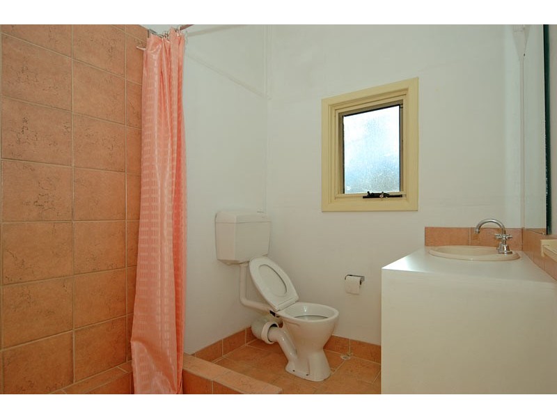 3 Buninyong Rd, Greenmount WA 6056