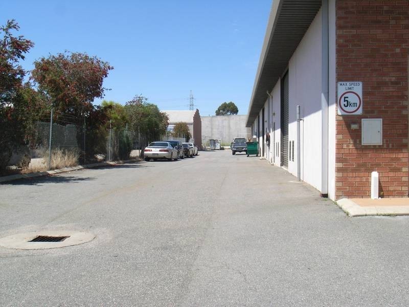 4/6 Elmsfield Rd, Midvale WA 6056