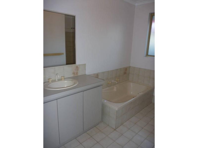 2/14 Cope Street, Midland WA 6056
