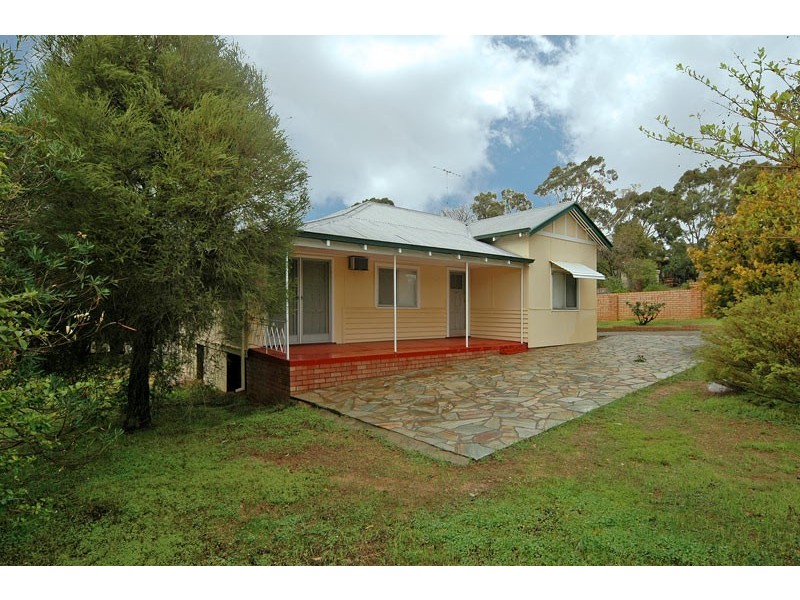 48 Swan View Rd, Swan View WA 6056