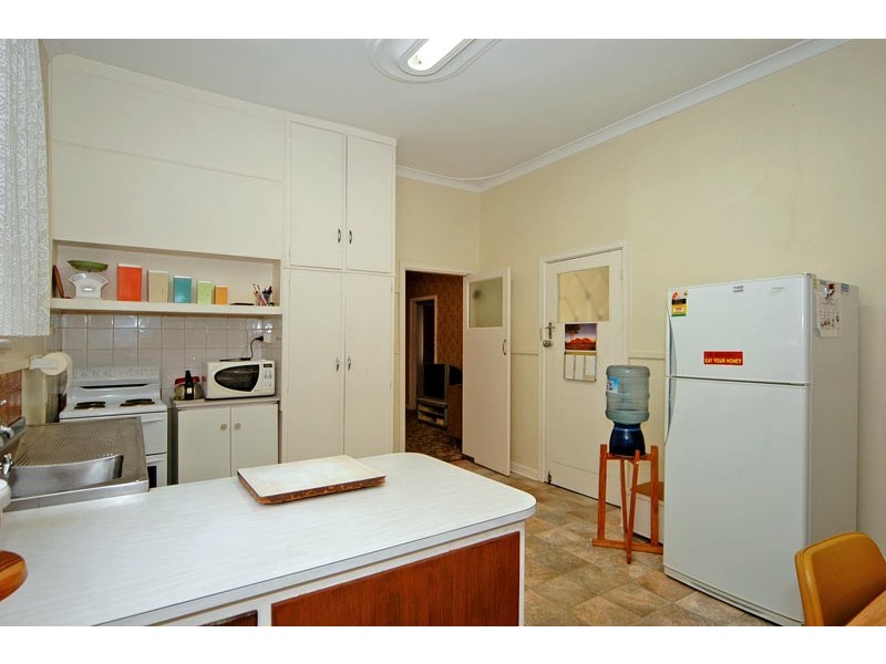 48 Swan View Rd, Swan View WA 6056