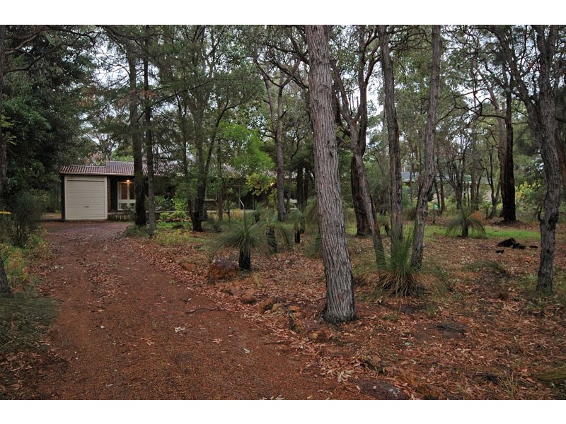 35 Padbury Rd, Darlington WA 6070