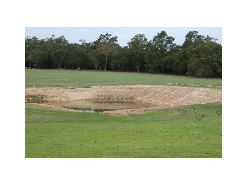 342 O’Brien Rd, Gidgegannup WA 6083