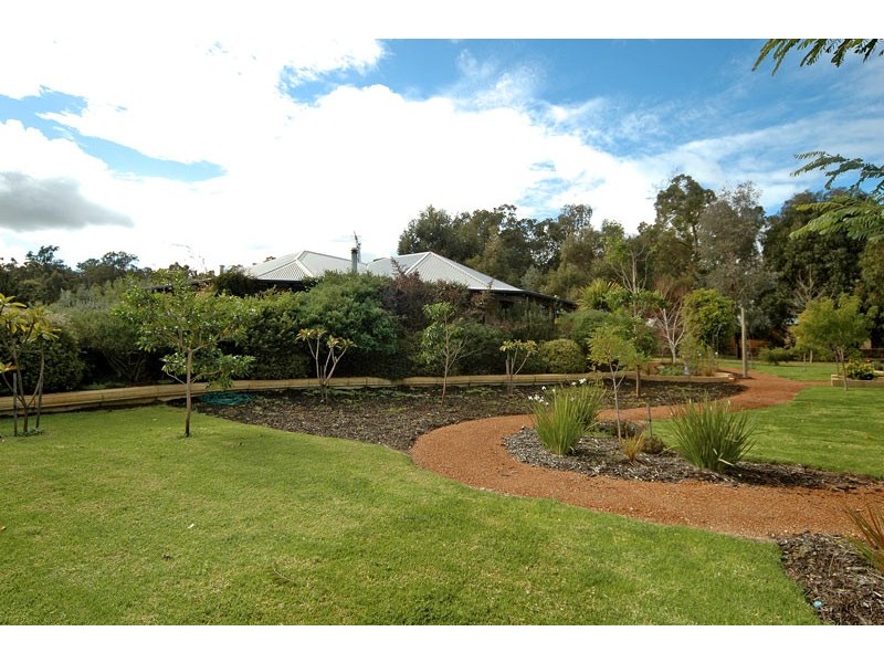 355 Cole Road, Sawyers Valley WA 6074