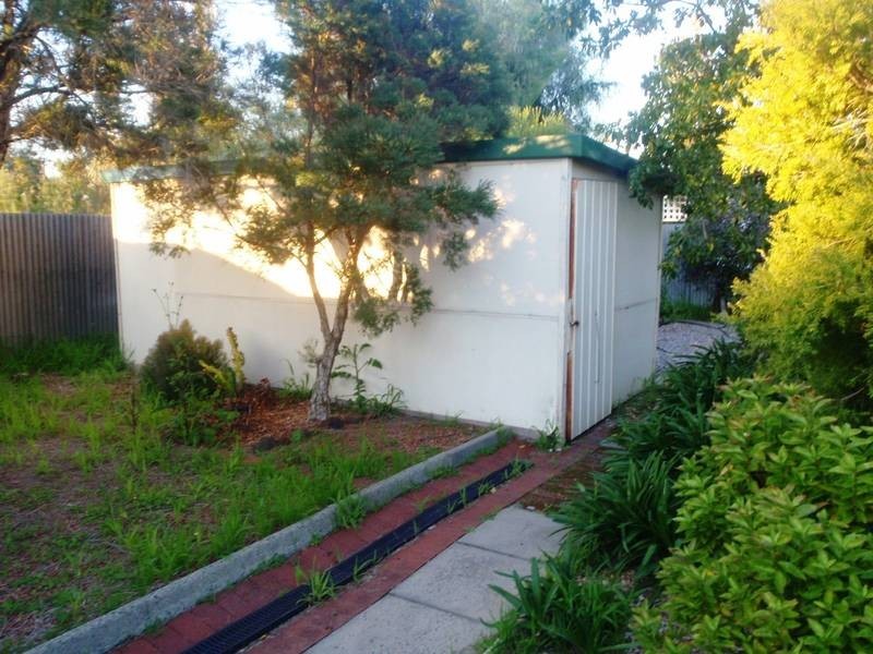 22 Bushby Street, Midvale WA 6056