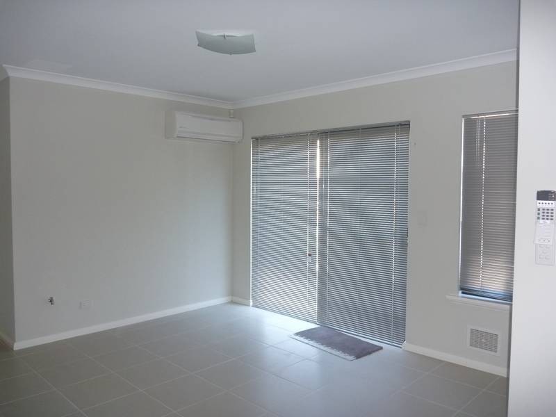 1/34 Mathoura Street, Midland WA 6056