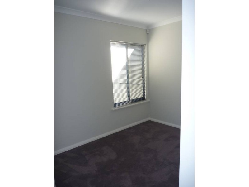 1/34 Mathoura Street, Midland WA 6056