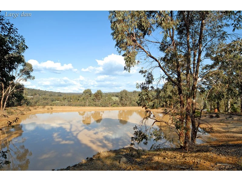 913 Reen Road, Gidgegannup WA 6083