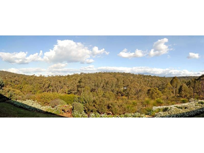 913 Reen Road, Gidgegannup WA 6083