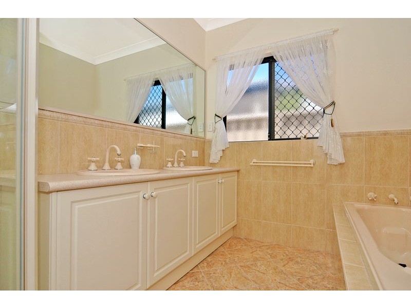 30 Huntsman Terrace, Jane Brook WA 6056