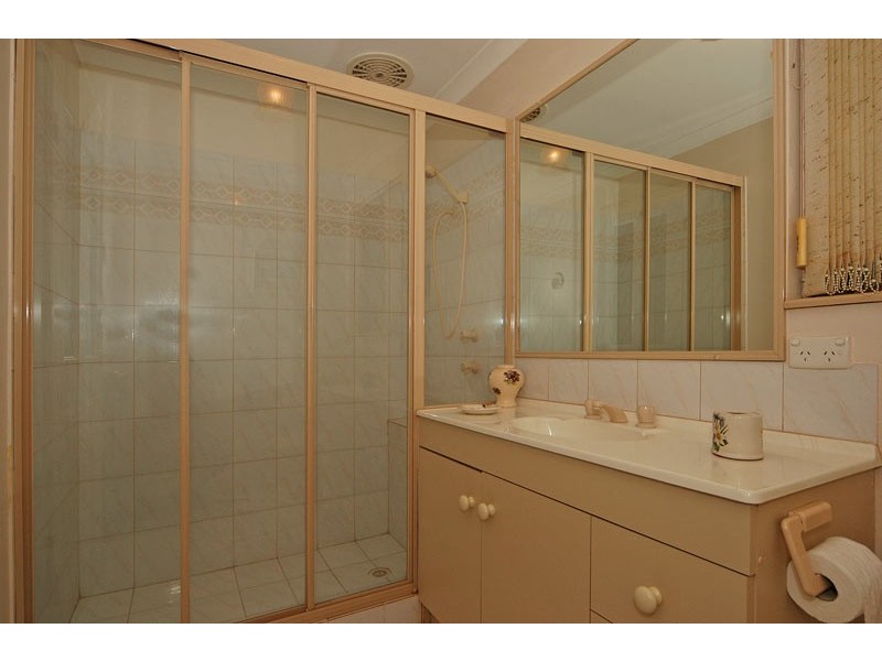 21 Mulberry Tree Close, Swan View WA 6056