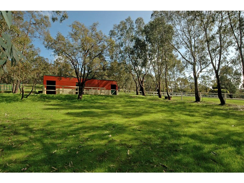 8 National Park Road, Swan View WA 6056