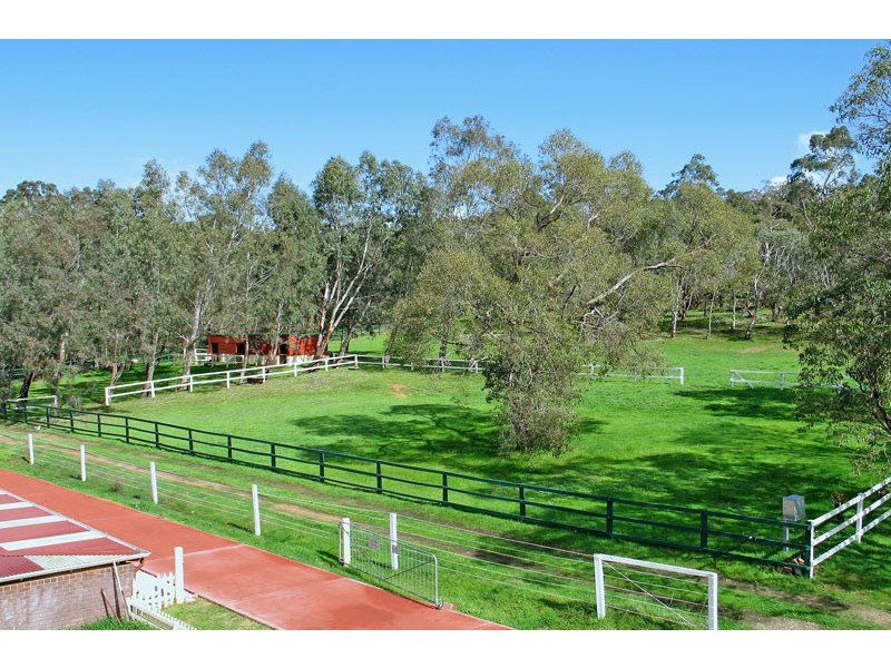 8 National Park Road, Swan View WA 6056