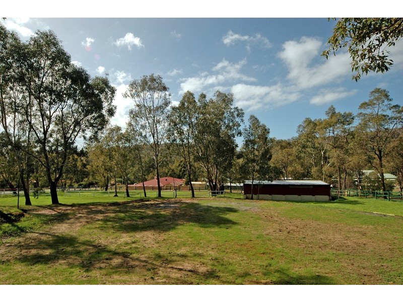 8 National Park Road, Swan View WA 6056