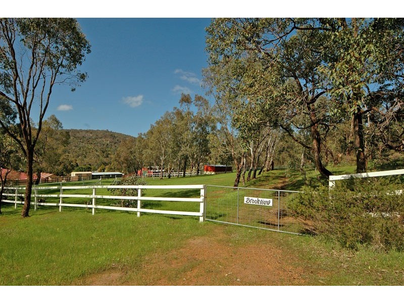 8 National Park Road, Swan View WA 6056