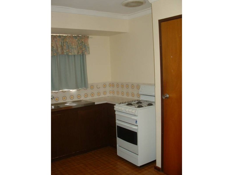 13 Travers Way, Swan View WA 6056