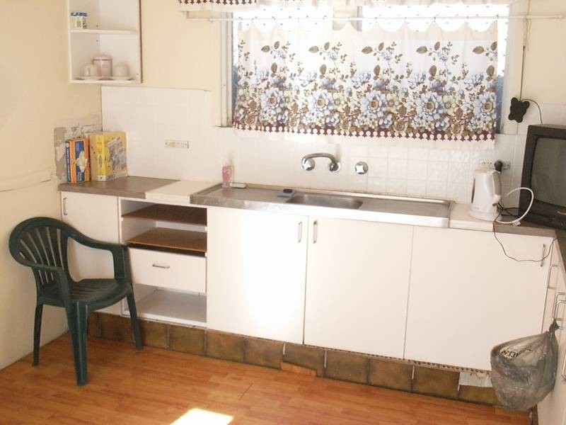 10 Ewart Street, Midvale WA 6056