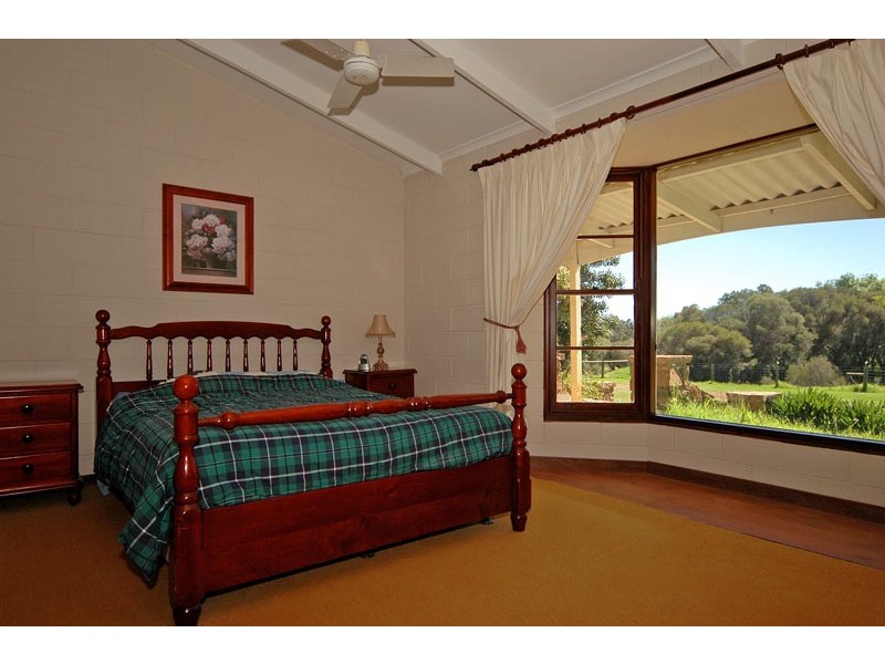 44 Adams Rd, Red Hill WA 6056