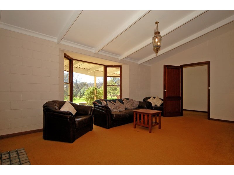 44 Adams Rd, Red Hill WA 6056