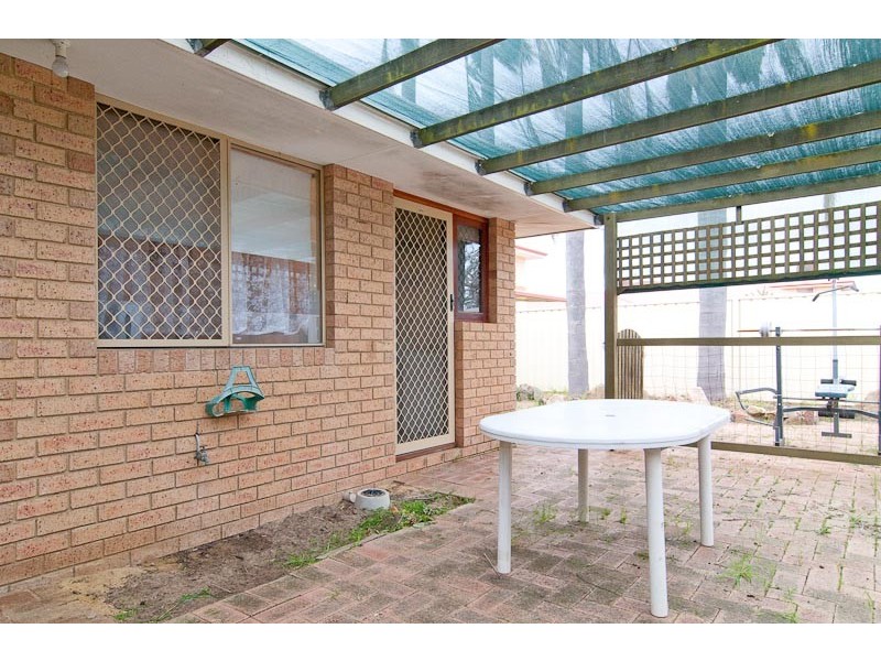 4/58 Charles St, Midland WA 6056