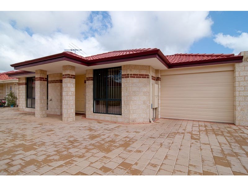 2&3/3 Warde St, Midland WA 6056