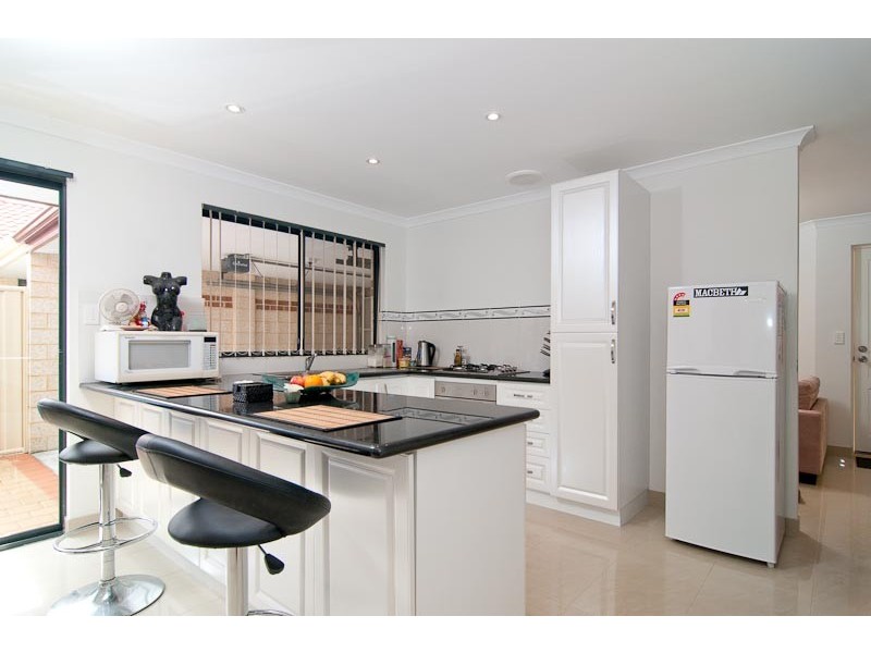 2&3/3 Warde St, Midland WA 6056
