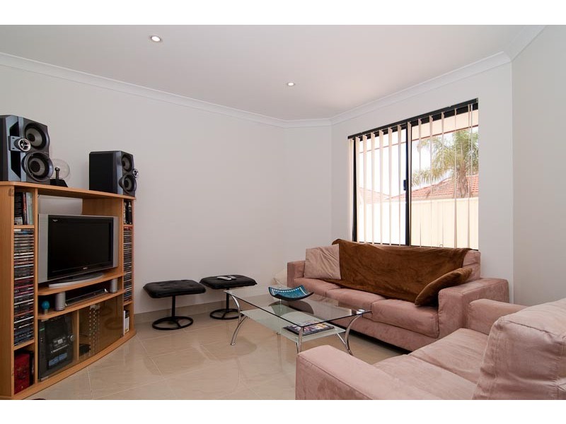 2&3/3 Warde St, Midland WA 6056
