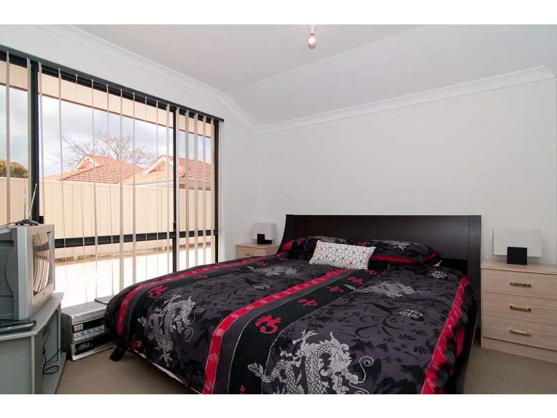2&3/3 Warde St, Midland WA 6056