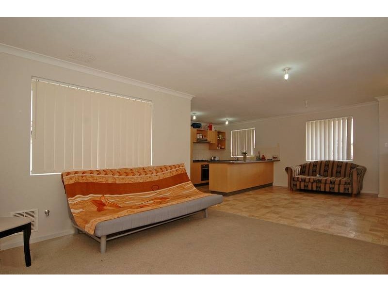 8A Sampson Close, Midland WA 6056
