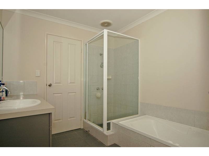 8A Sampson Close, Midland WA 6056
