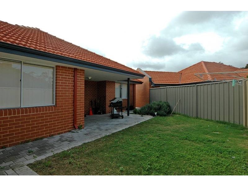 8A Sampson Close, Midland WA 6056