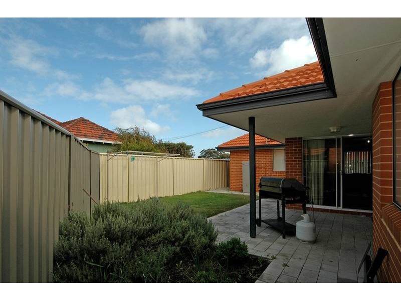 8A Sampson Close, Midland WA 6056