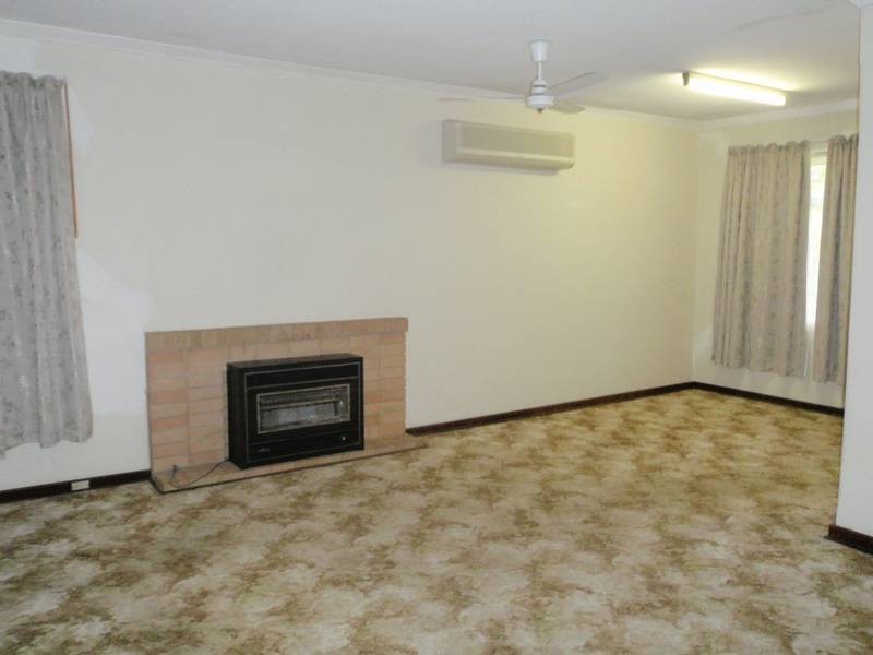 10 Kingsley Drive, South Guildford WA 6055