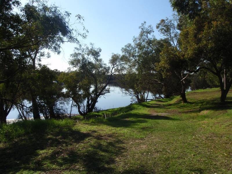 10 Kingsley Drive, South Guildford WA 6055