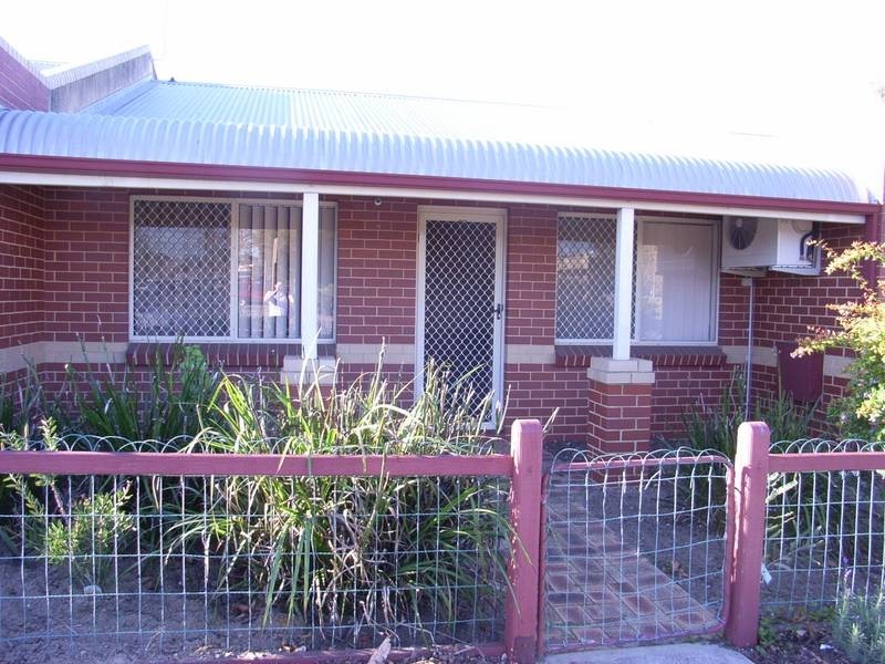 8/2 Frederic Street, Midland WA 6056