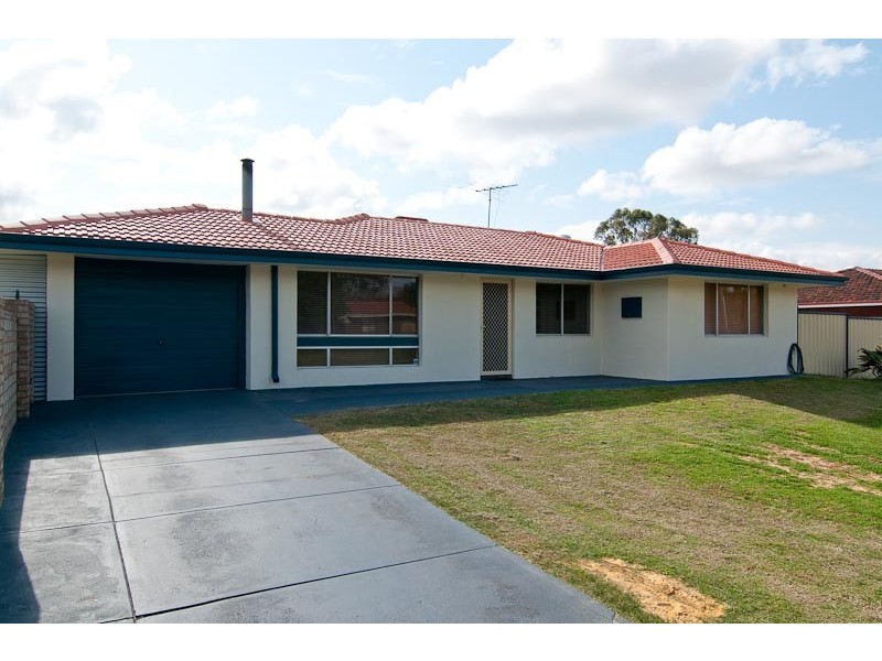 30 Hamilton Rd, High Wycombe WA 6057