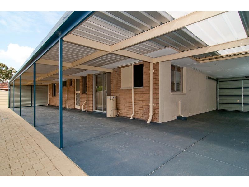 30 Hamilton Rd, High Wycombe WA 6057