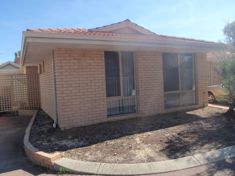 2/18 Holmesdale Road, Woodbridge WA 6056