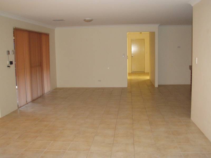 1/43 Birkett Circle, Ellenbrook WA 6069