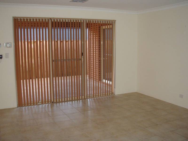 1/43 Birkett Circle, Ellenbrook WA 6069