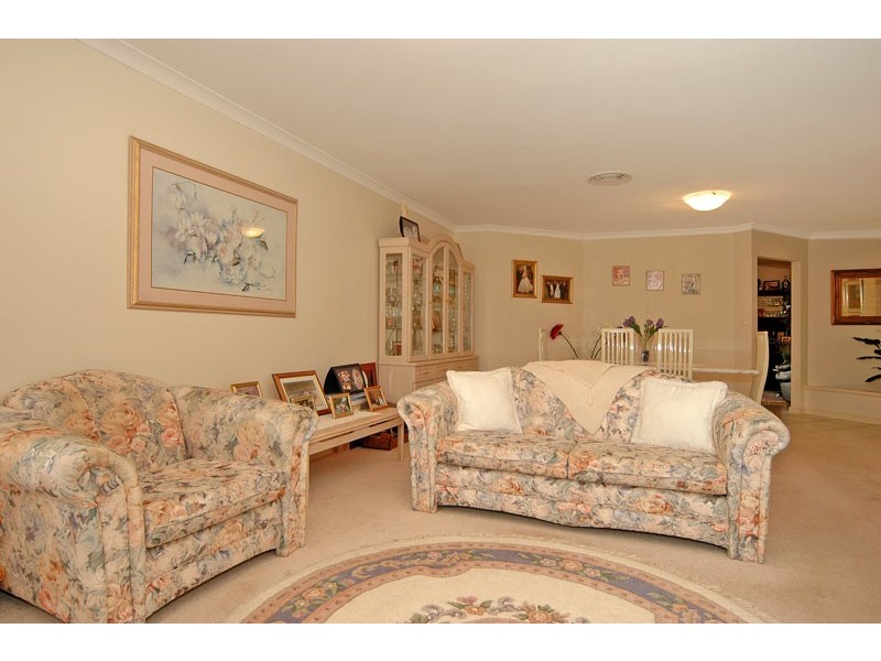 19 Cupello Drive, Swan View WA 6056