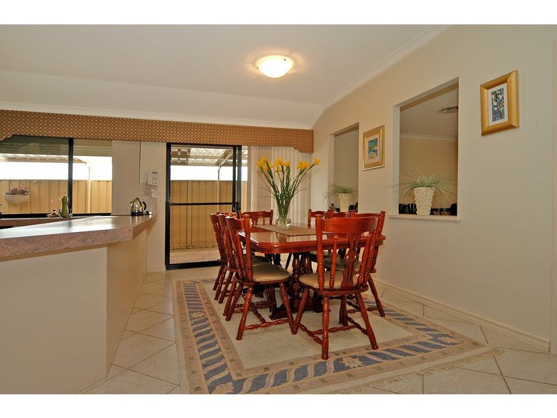 19 Cupello Drive, Swan View WA 6056