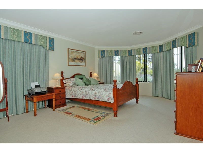 19 Cupello Drive, Swan View WA 6056